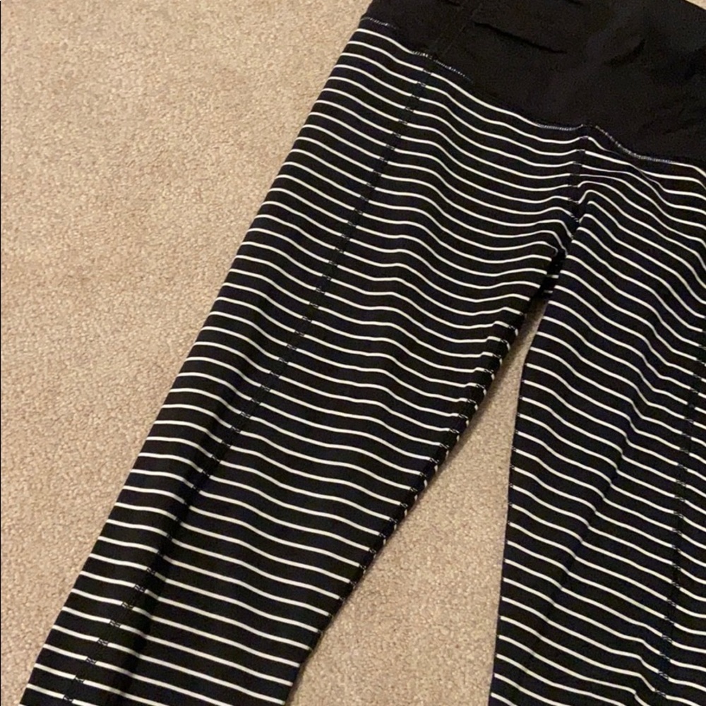 LULULEMON RUNNING LEGGING - Picture 4 of 9